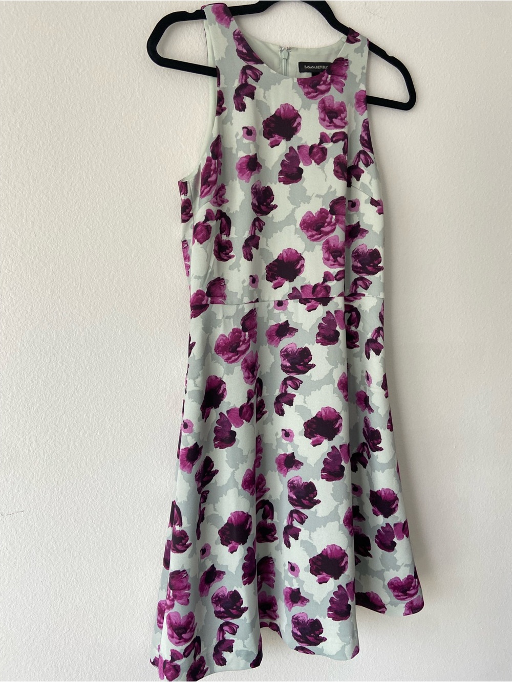 Banana Republic Floral Fit & Flare Sleeveless Dress Purple Gray Size 4 - Picture 2 of 7